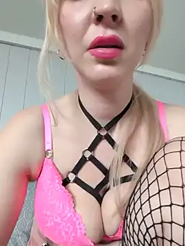 Chat +18 de kittyazora ao vivo