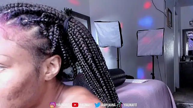 XXX chat uživo modela yiauana