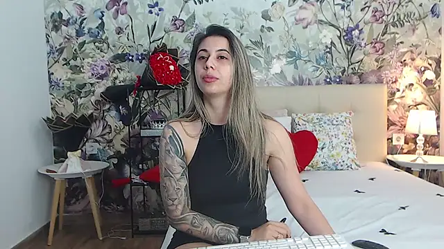 Živý XXX chat RoseDiamond06