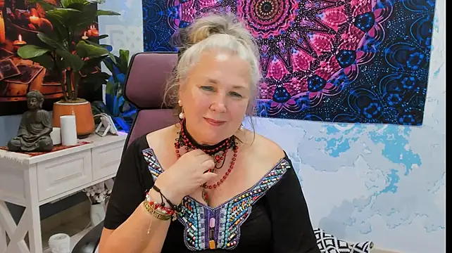 Chat +18 de LilaMaharani ao vivo