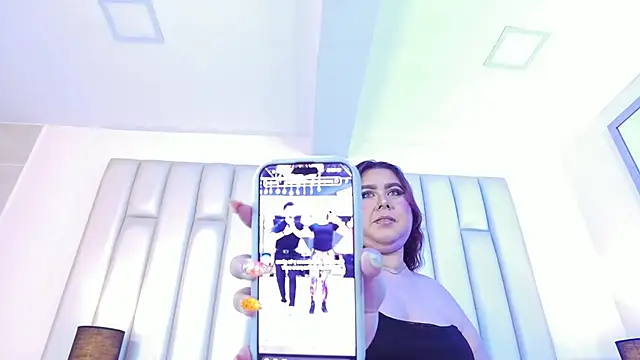 aandreaperez Chat XXX in diretta
