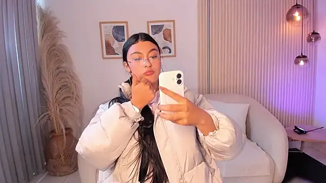 دردشة Bella_rochee الجنسية المباشرة