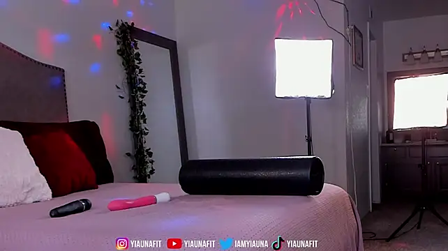 yiauana Chat XXX in diretta