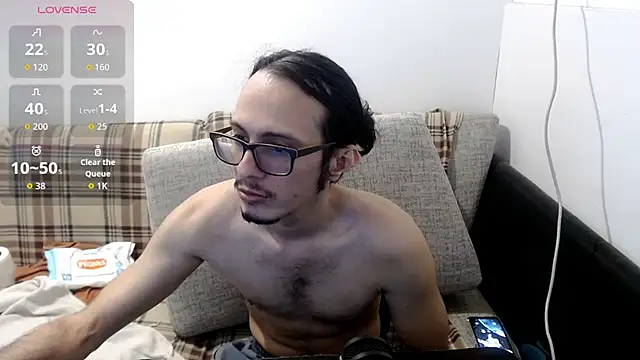 cholitohermoso's Live XXX Chat
