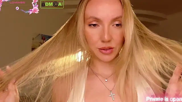 Chat +18 de rina_asty ao vivo