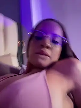 estrellathekk's Live XXX Chat