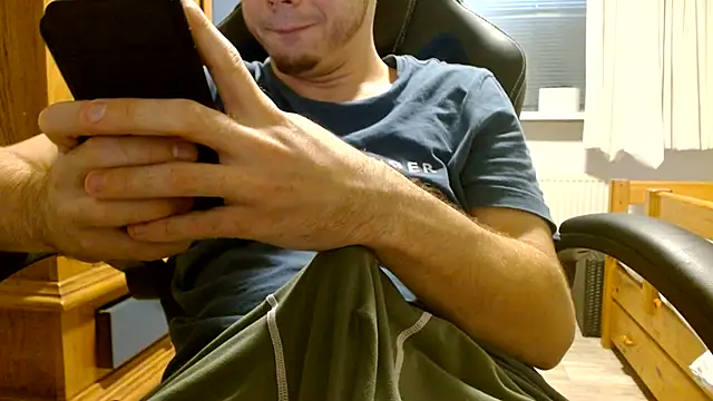 XXX chat uživo modela cuteboy00900