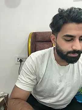 Czat XXX na żywo – Royalboy_03