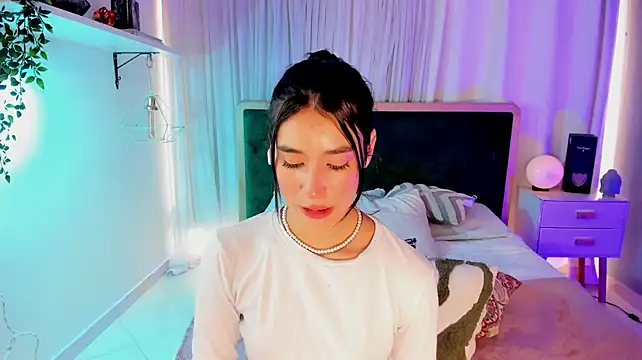 دردشة Nanami_ الجنسية المباشرة