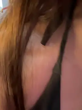 Miakittyyy's Live XXX Chat