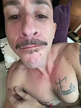 MeladoDiMel Adlı Modelin Canlı XXX Sohbeti