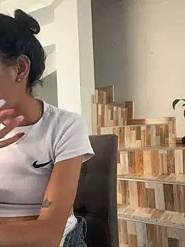 ImCrazzy's Live XXX Chat