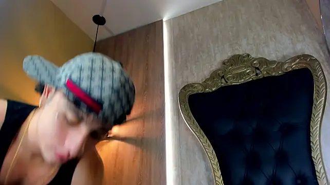 XXX chat uživo modela Zack_Bellmont1