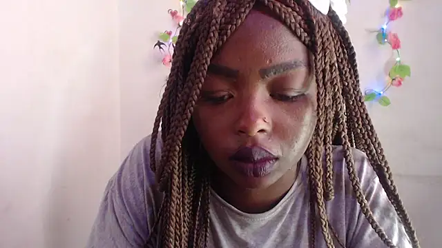 Ailannin Live XXX chat