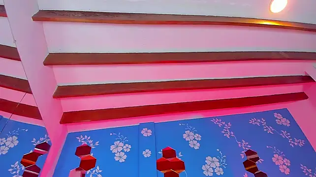 violetsmith1_'s Live XXX Chat