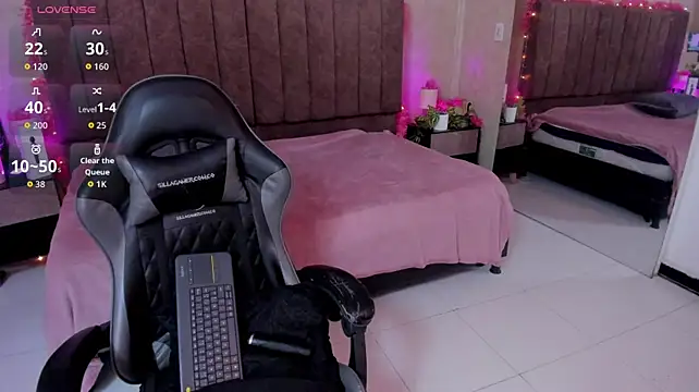 XXX chat uživo modela Julieth_Caandy