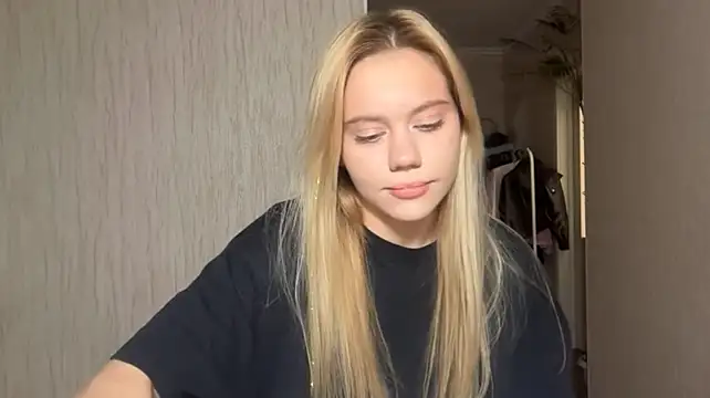 XXX chat uživo modela Glamorforyou