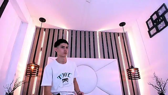 Max_Greys Live XXX Chat