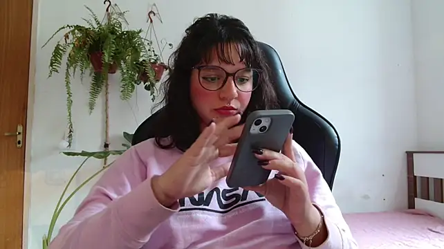 myamillor élő XXX-chatje