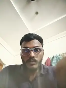 HasslingSnowball's Live XXX Chat
