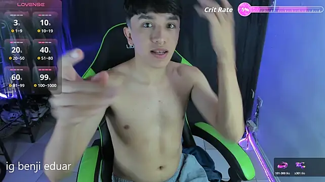 benji_hoter's Live XXX Chat