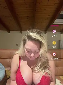 Chat +18 de misstitmouseofficial ao vivo