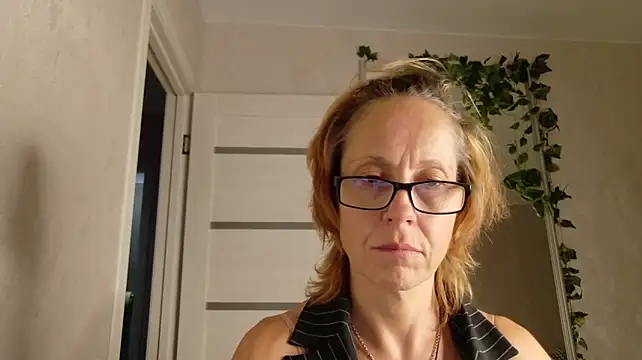 XXX chat uživo modela LioraWeiss
