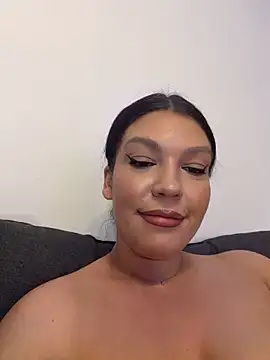 ClaraPasssion Adlı Modelin Canlı XXX Sohbeti