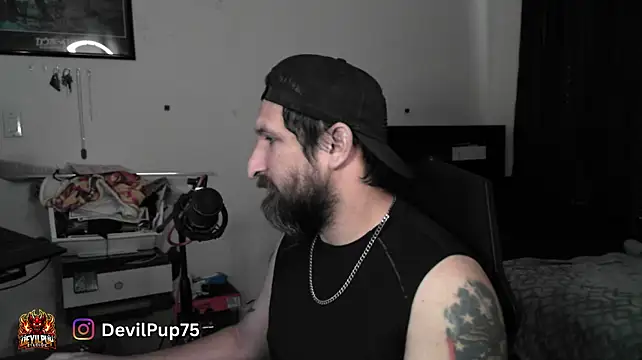 DevilPup75_ XXX чат на живо