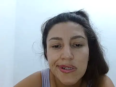 SarahFriendly's Live XXX Chat
