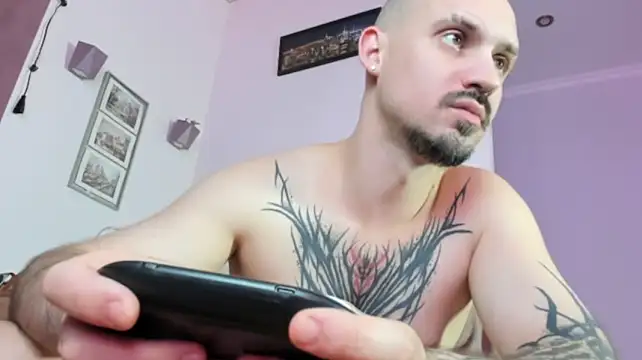 Онлайн чат XXX AssHunter4k