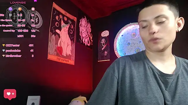 Chat +18 de girl_intense444 ao vivo