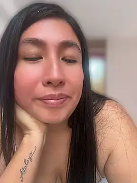 แชท XXX สดของ BiancaRo28