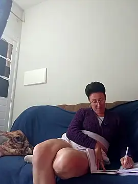 Chat +18 de MILEIDE980 ao vivo