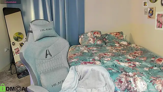 LaslyAngel Adlı Modelin Canlı XXX Sohbeti