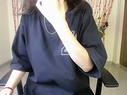 Sweety_piyu: онлайн-секс-чат