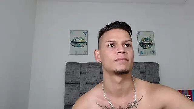 Онлайн чат XXX axcel_boy_
