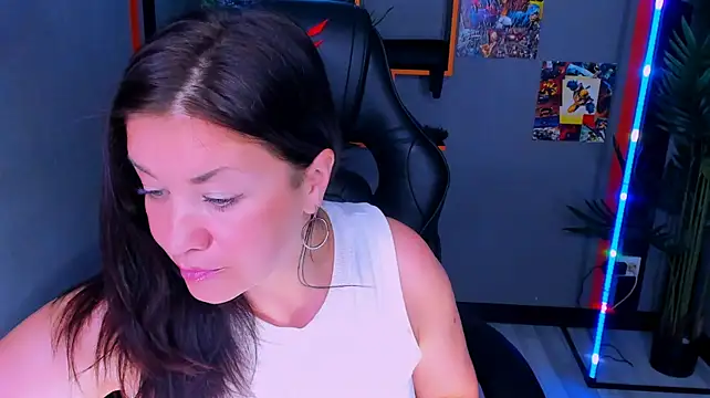 Chat +18 de AnaMills ao vivo