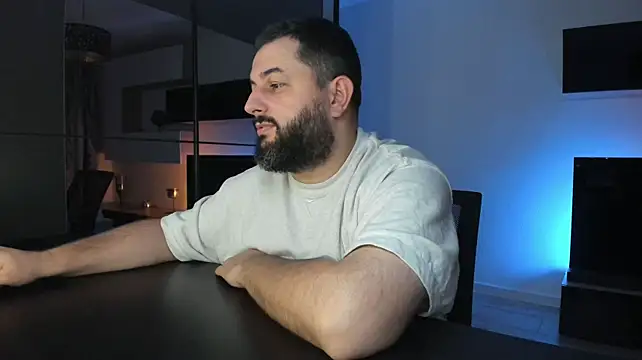 DravenPeak's Live XXX Chat
