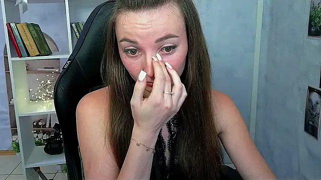 _Barbie_Kiss_'s Live XXX Chat