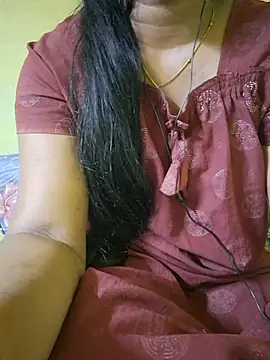 Tamil_hot_leena Adlı Modelin Canlı XXX Sohbeti