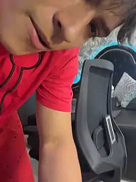 Chat +18 de DilanMiller_ ao vivo