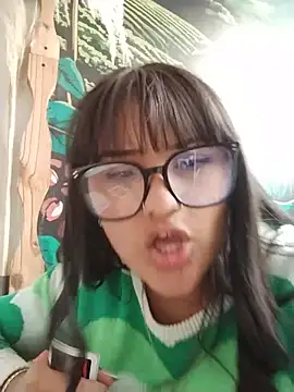 Emily-7 라이브 XXX 채팅