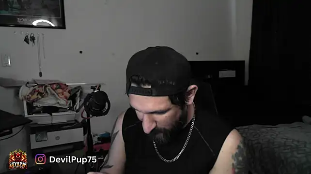 Czat XXX na żywo – DevilPup75_