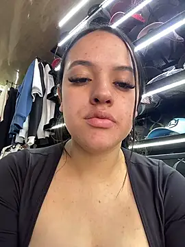 CelesteJones1 élő XXX-chatje