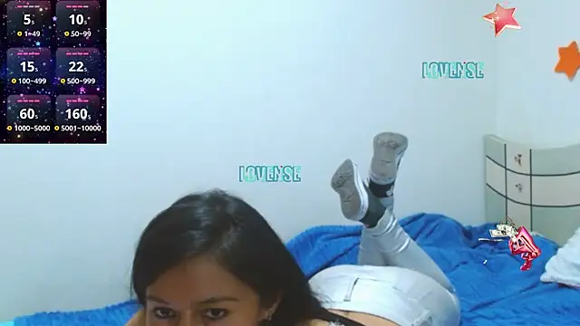 XXX chat uživo modela sandyquinnxx