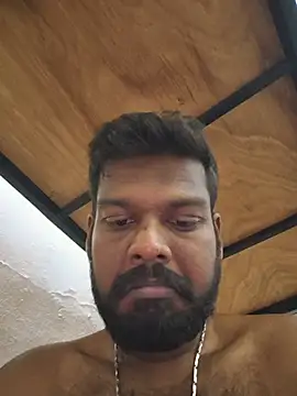 Chat +18 de Vijayanbigc ao vivo