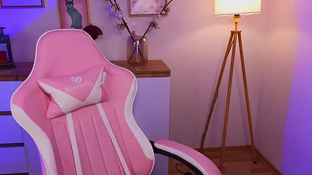 XXX chat uživo modela e1v1s