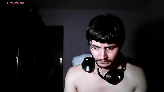 צ'אט XXX בשידור חי של David_storm