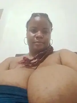 Chat XXX en directo de bigtitssxx